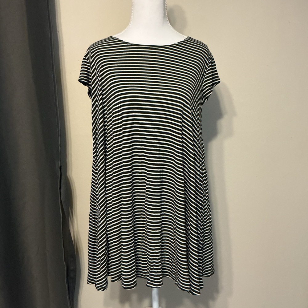 Try This Striped Black and White Women's Top